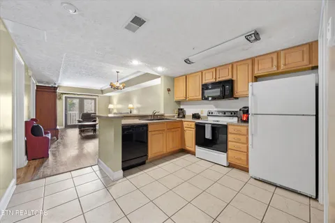 $325,000 | 818 Golf View Boulevard, Unit 1502, Pigeon Forge, TN 37863