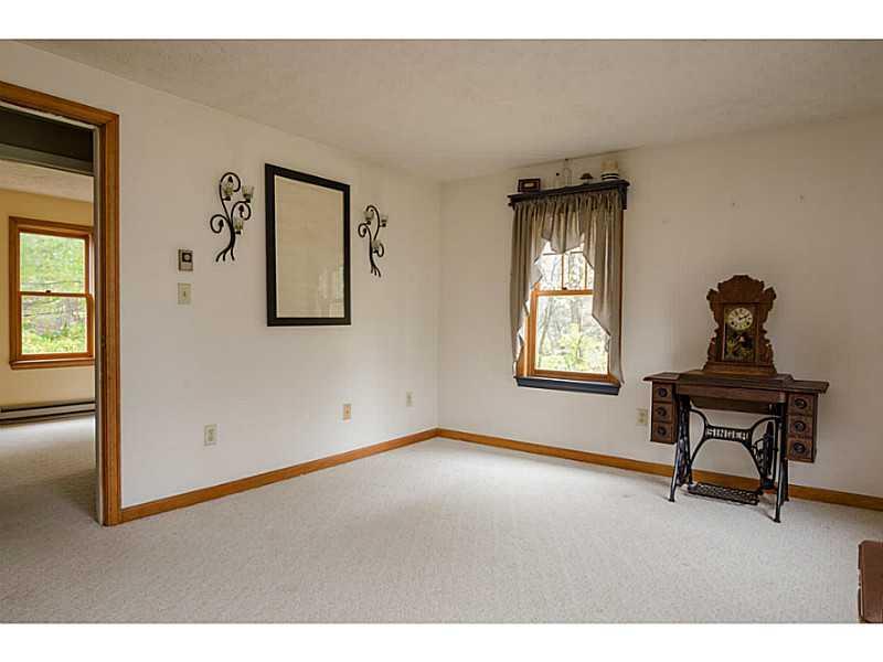 28 Oak Ridge Drive Standish, ME 04084 - Photo 20 of 35 Living Room.