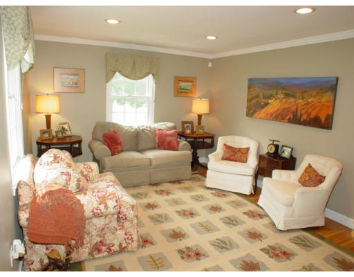 98 Lovejoy Road Andover, MA 01810 - Photo 5 of 22 Gallery Image 5