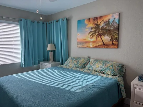$3,200 | 302 New Hampshire Street, Unit 1AB, Hollywood, FL 33019