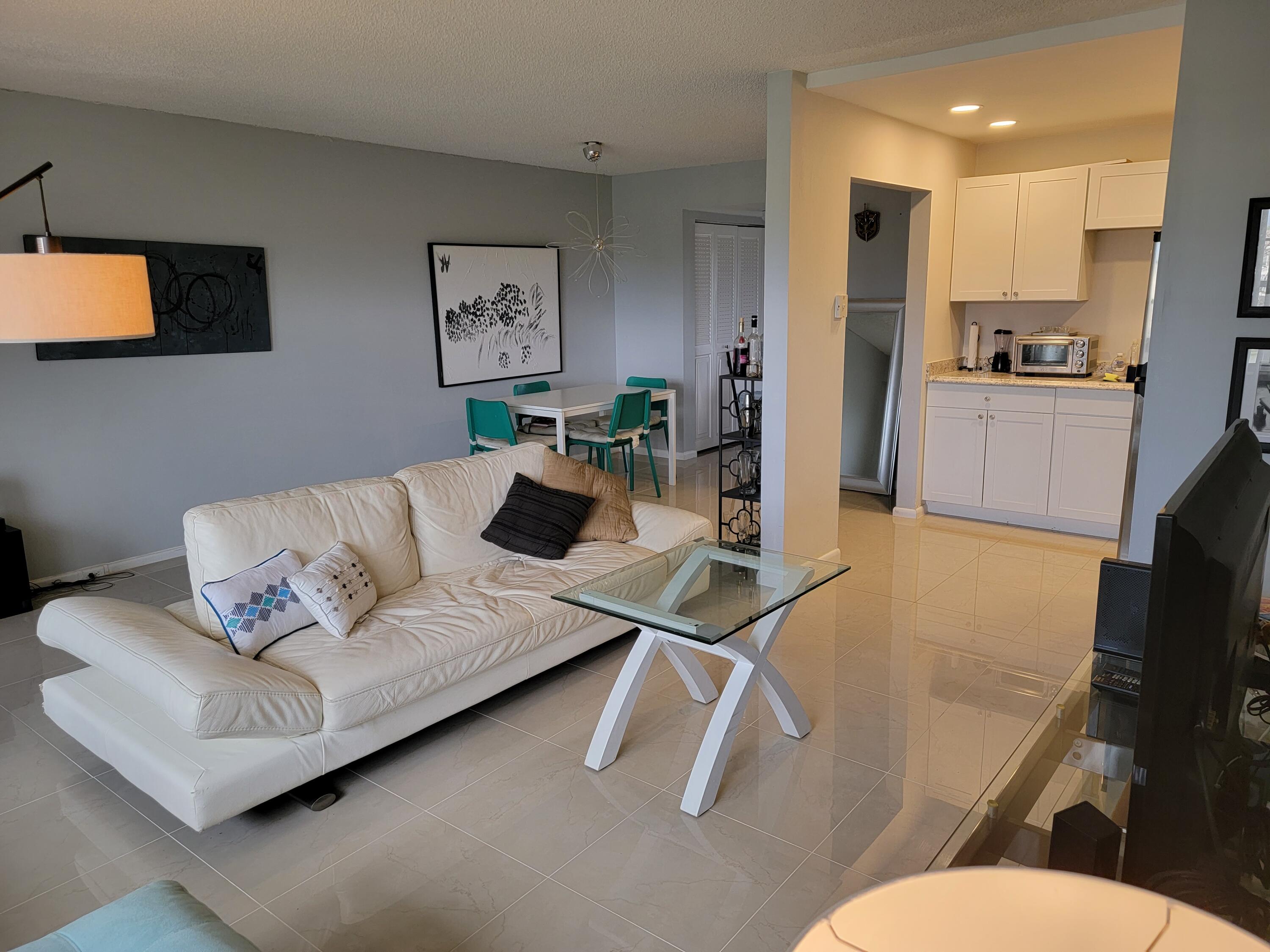 37 Brighton East, Unit A Boca Raton, FL 33434 - Photo 12 of 40 20220219_160450