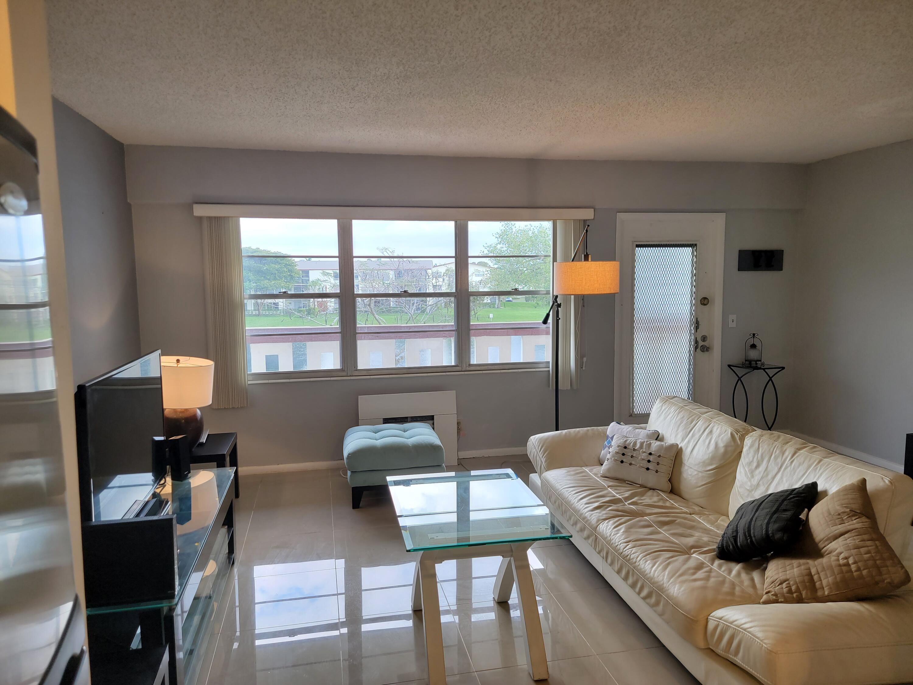 37 Brighton East, Unit A Boca Raton, FL 33434 - Photo 20 of 40 20220219_160737