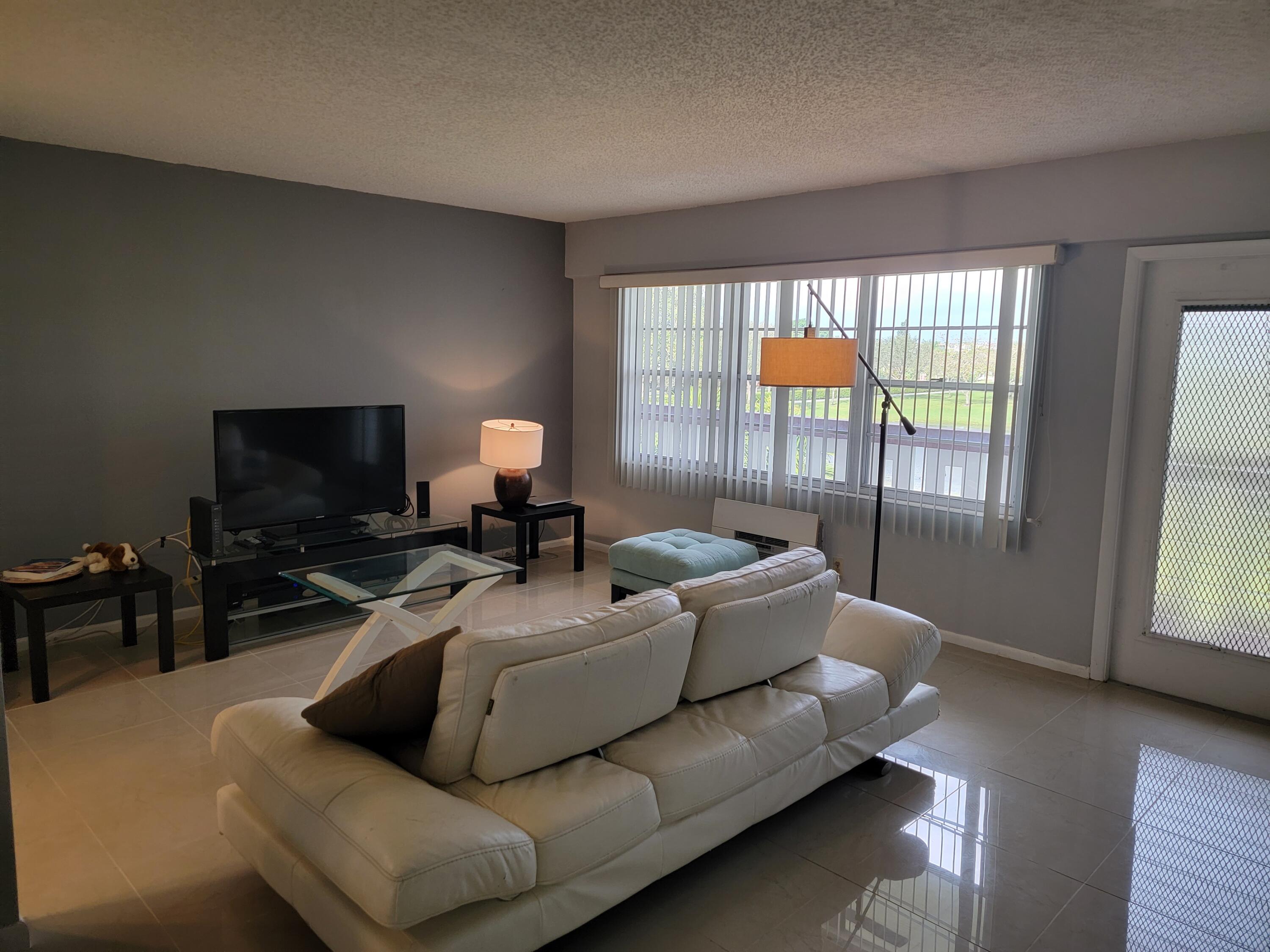 37 Brighton East, Unit A Boca Raton, FL 33434 - Photo 2 of 40 20220219_160335