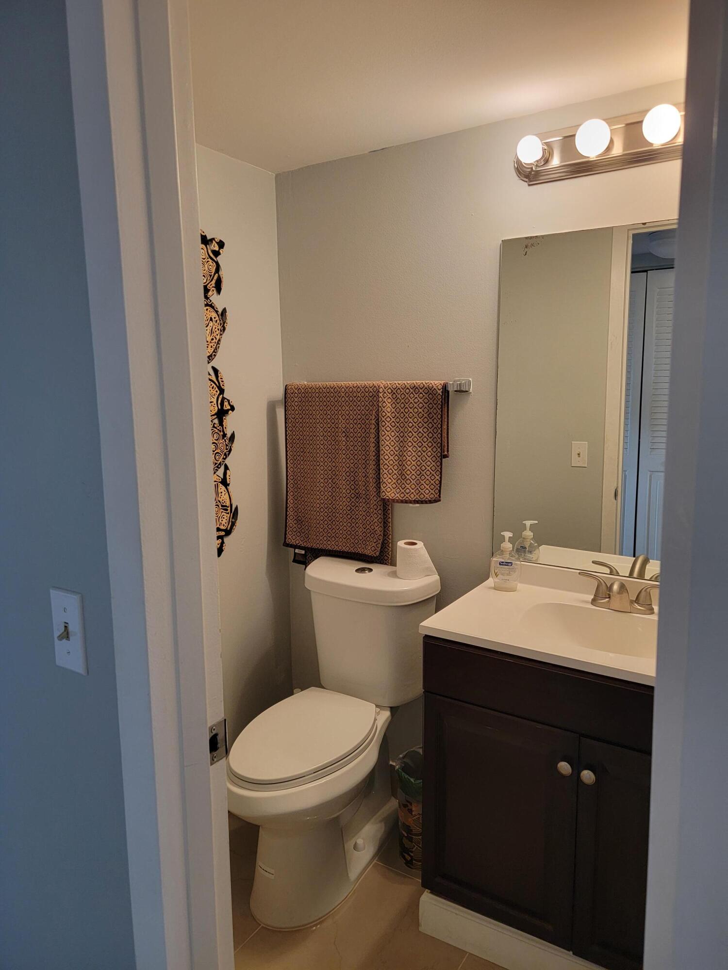 37 Brighton East, Unit A Boca Raton, FL 33434 - Photo 27 of 40 20220219_161052