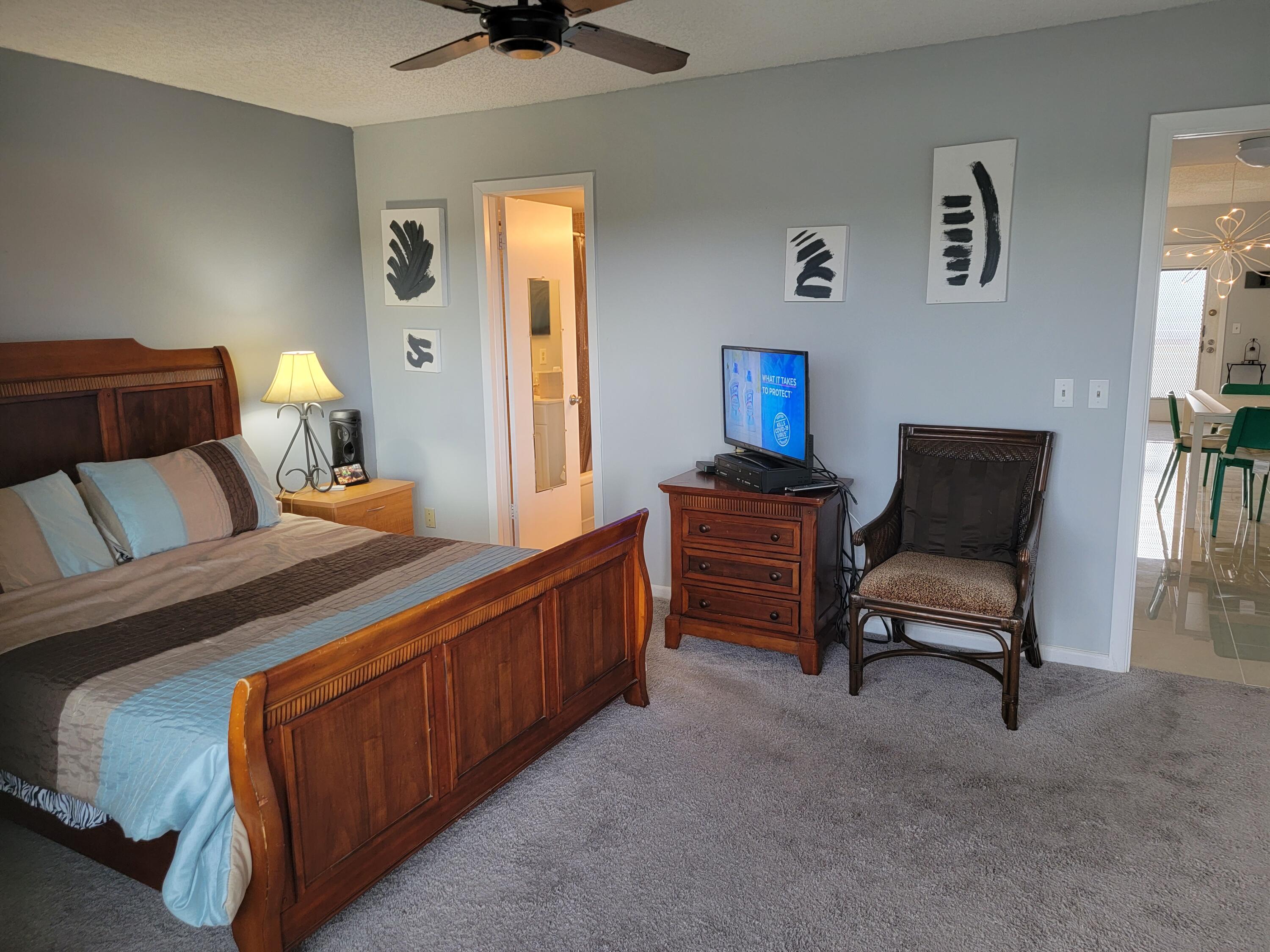 37 Brighton East, Unit A Boca Raton, FL 33434 - Photo 31 of 40 20220219_161438