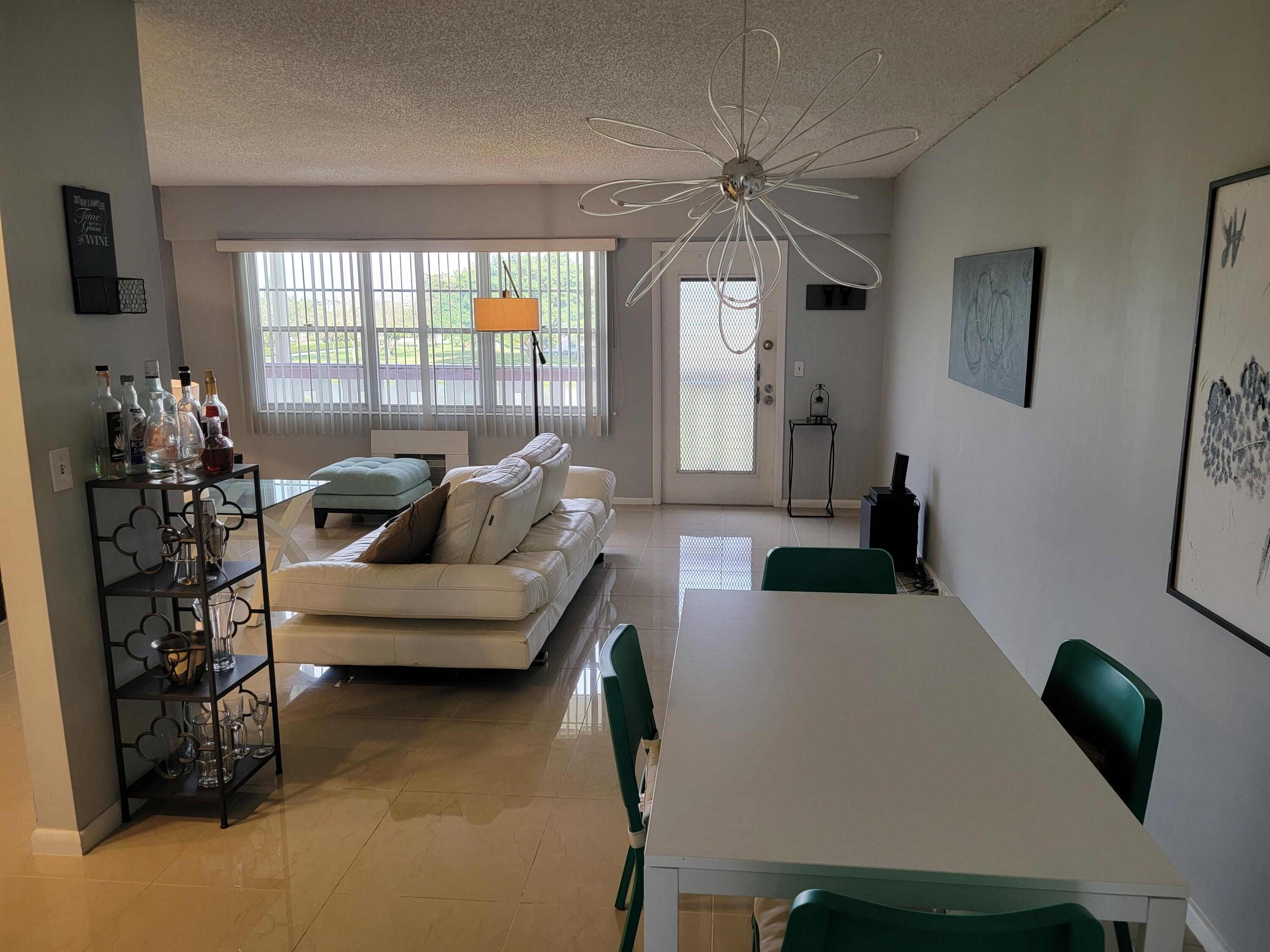37 Brighton East, Unit A Boca Raton, FL 33434 - Photo 5 of 40 20220219_160403