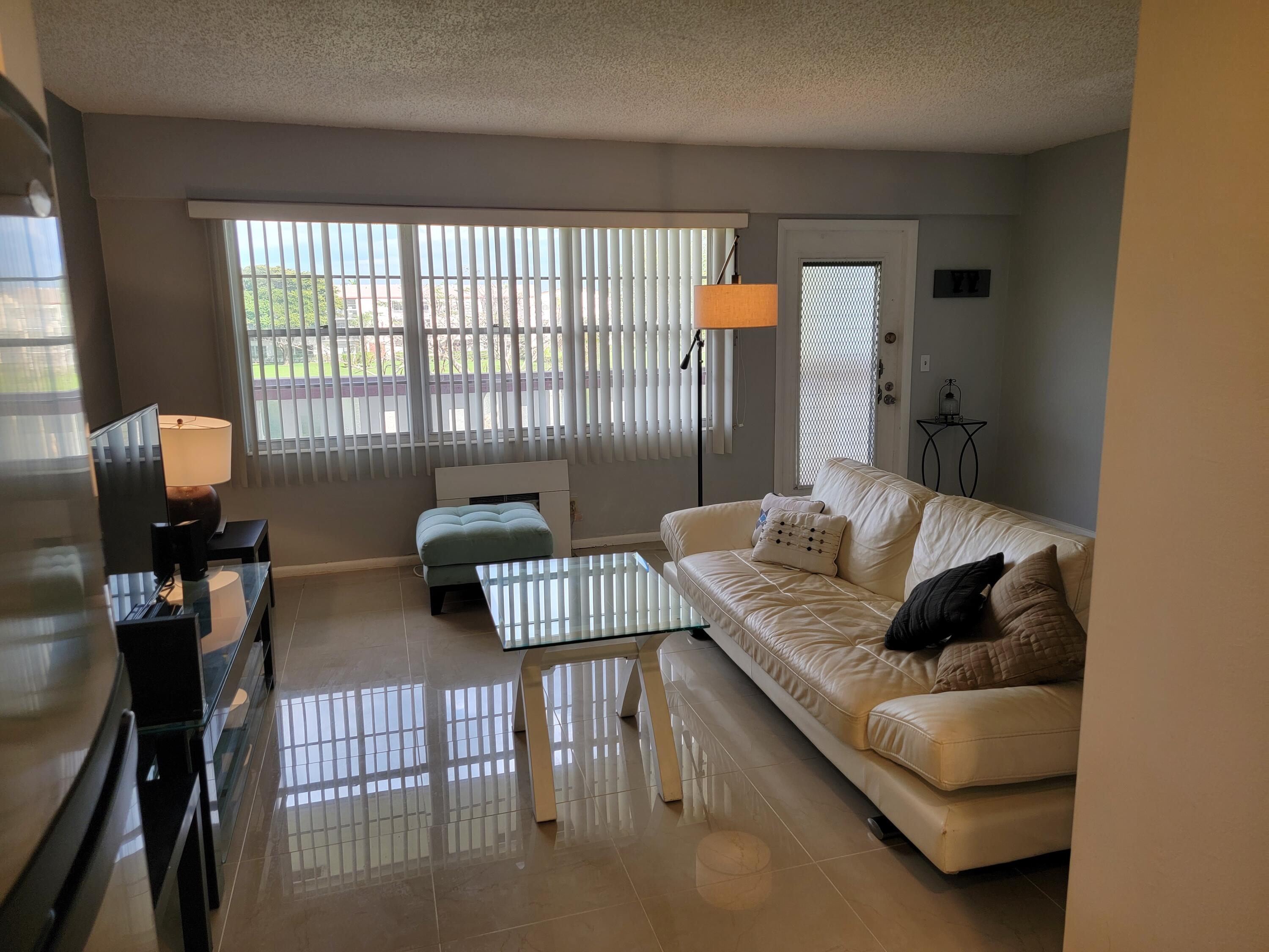 37 Brighton East, Unit A Boca Raton, FL 33434 - Photo 7 of 40 20220219_160414