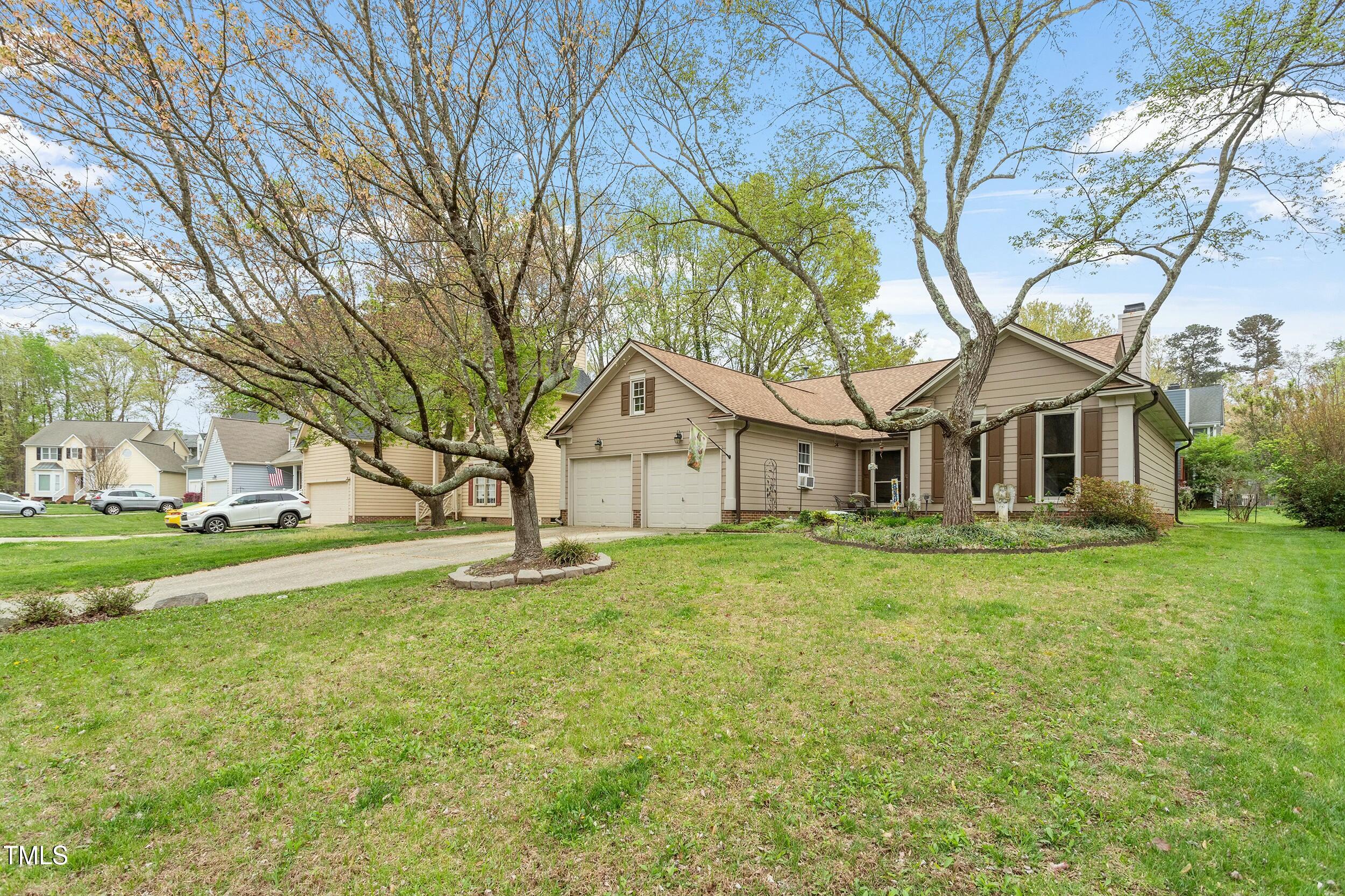 11821 Fairlie Place Raleigh, NC 27613 - Photo 3 of 34 tempImageplI5bd
