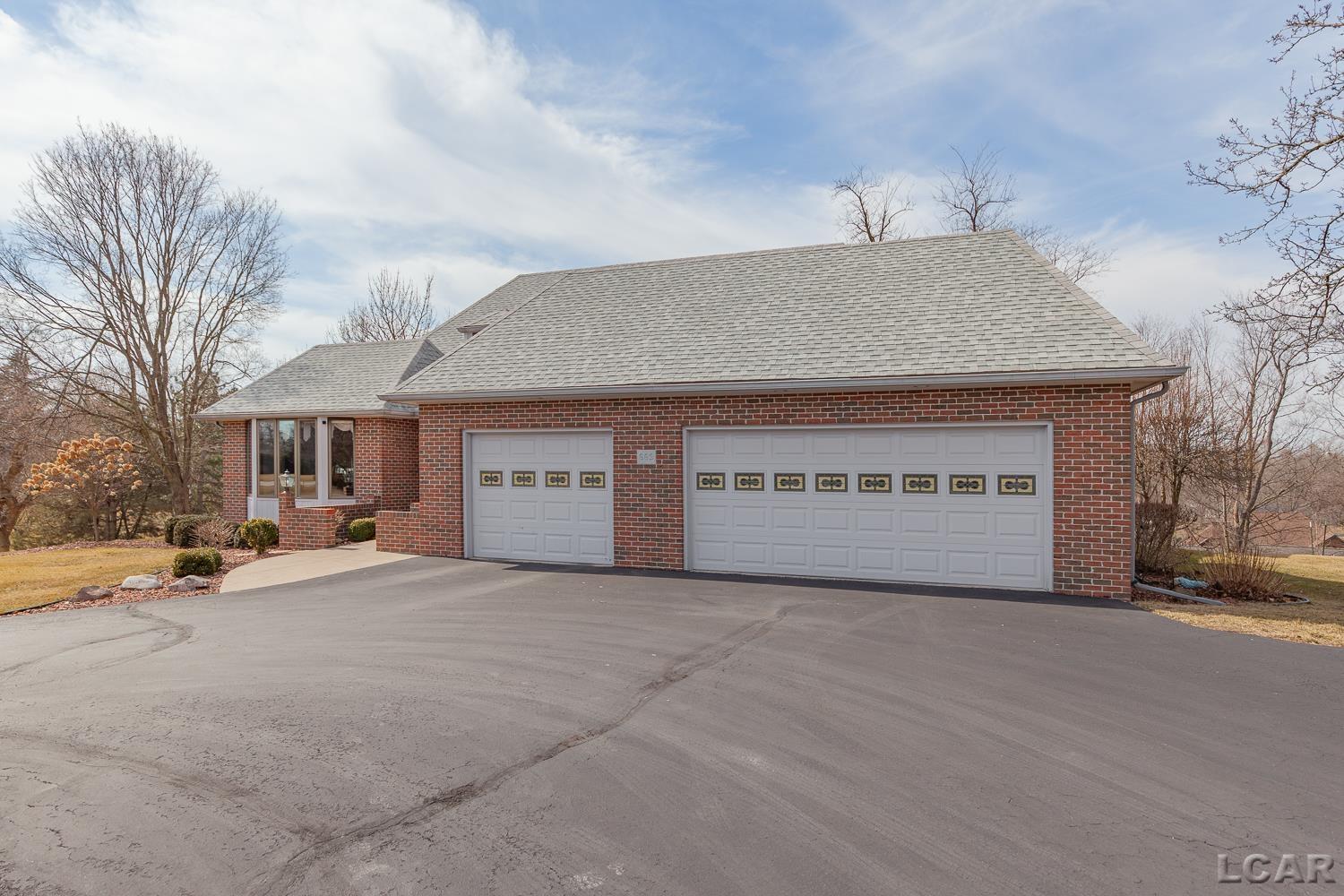 669 Stonecrest Adrian, MI 49221 - Photo 55 of 72 50168808-c56d12ba-f91c-4aa7-8eca-3fadaec41147.JPG
