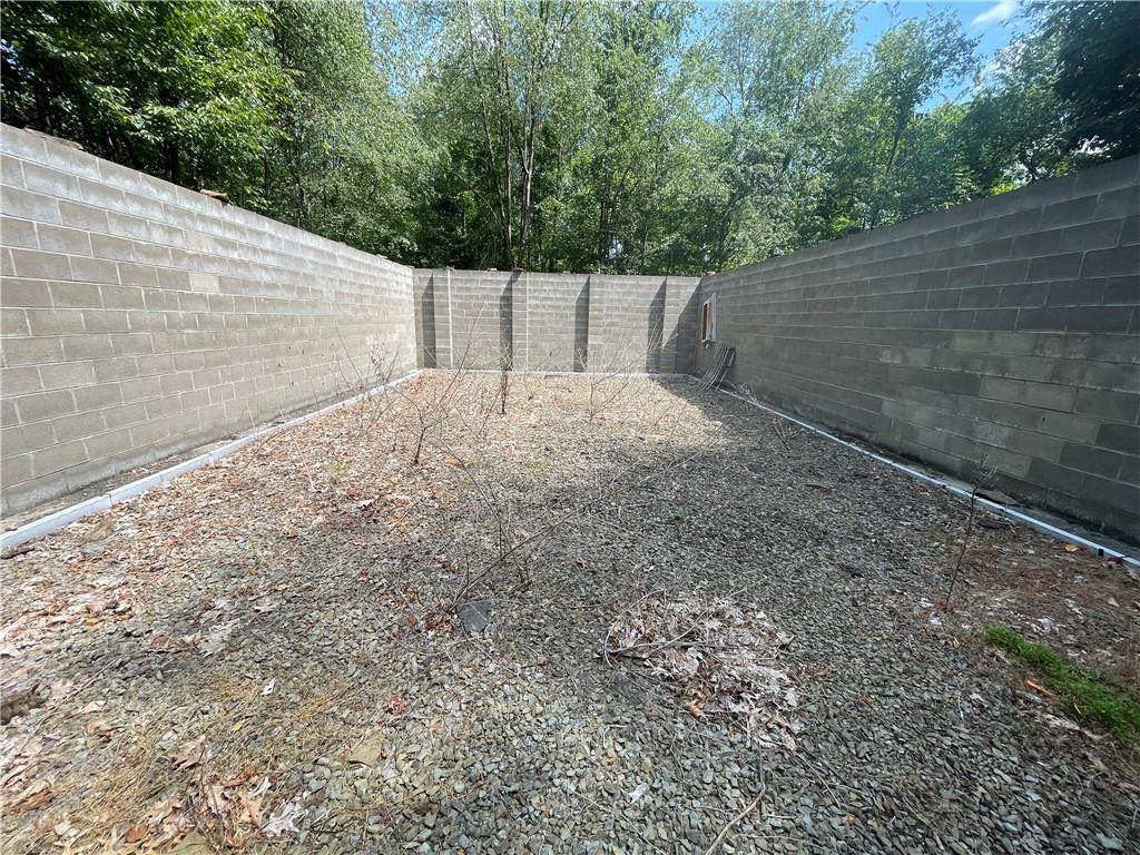 489 Jack Road Vandergrift, PA 15690 - Photo 47 of 47 a backyard of a house