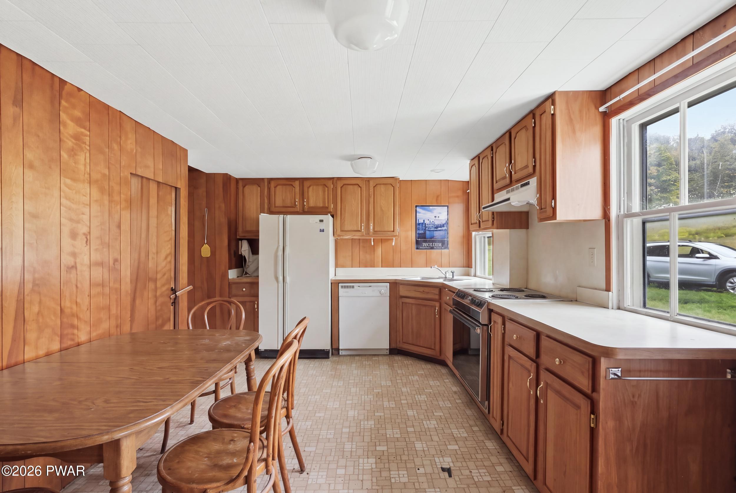 537 Daw Road Lakewood, PA 18439 - Photo 11 of 37 Gallery Image 11