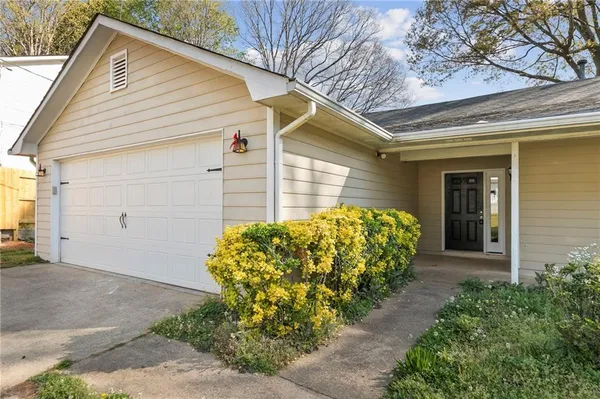 $2,150 | 2731 Blarney Way Northwest, Duluth, GA 30096