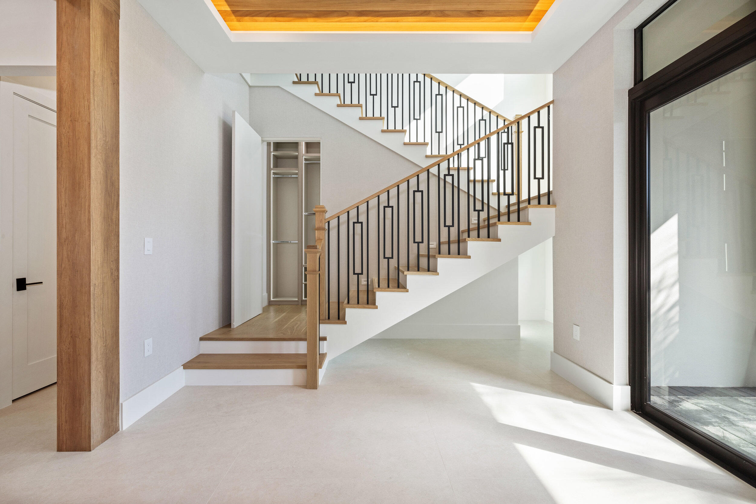 101 Northwest 17th Street Delray Beach, FL 33444 - Photo 14 of 46 a view of entryway