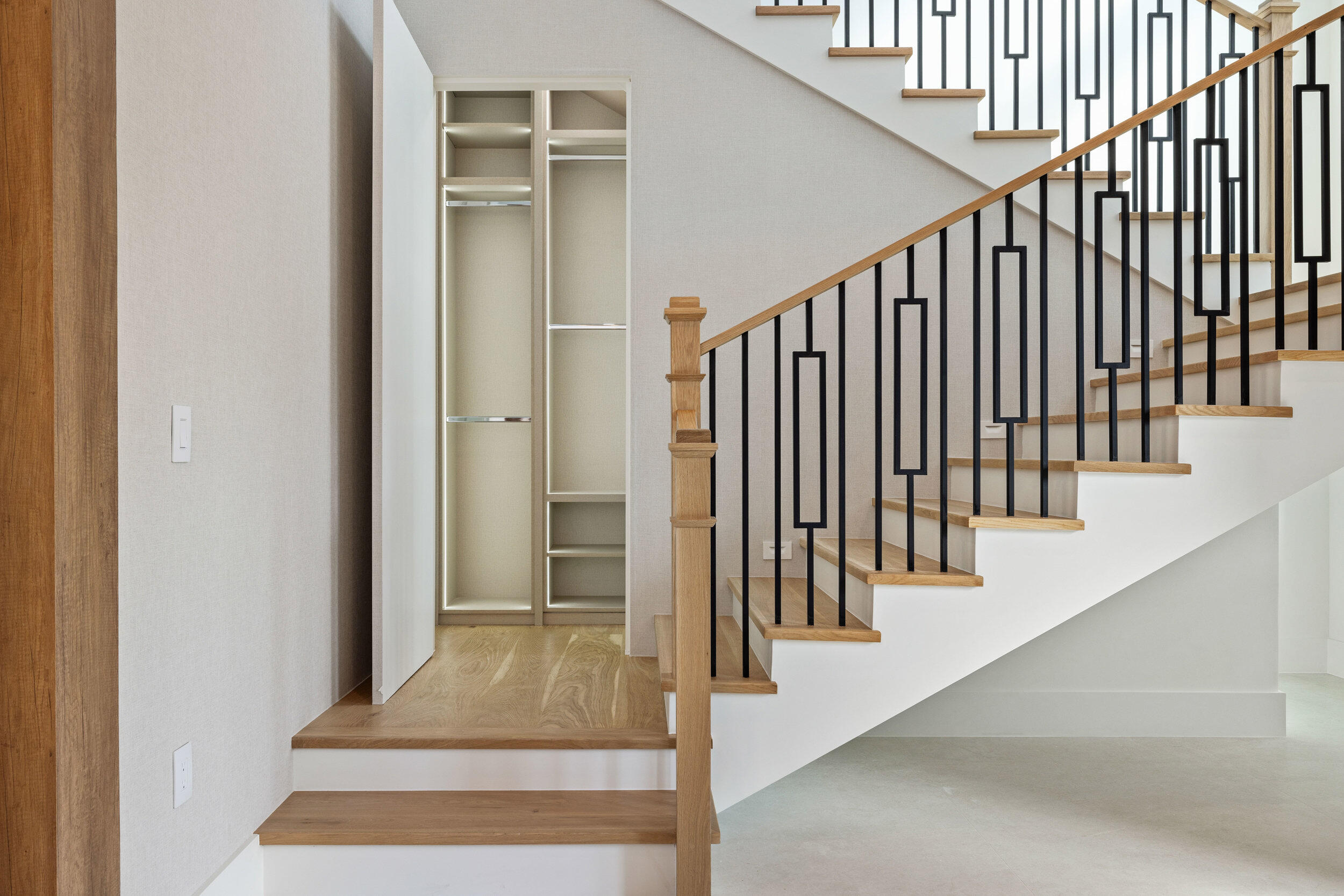 101 Northwest 17th Street Delray Beach, FL 33444 - Photo 15 of 46 a view of entryway