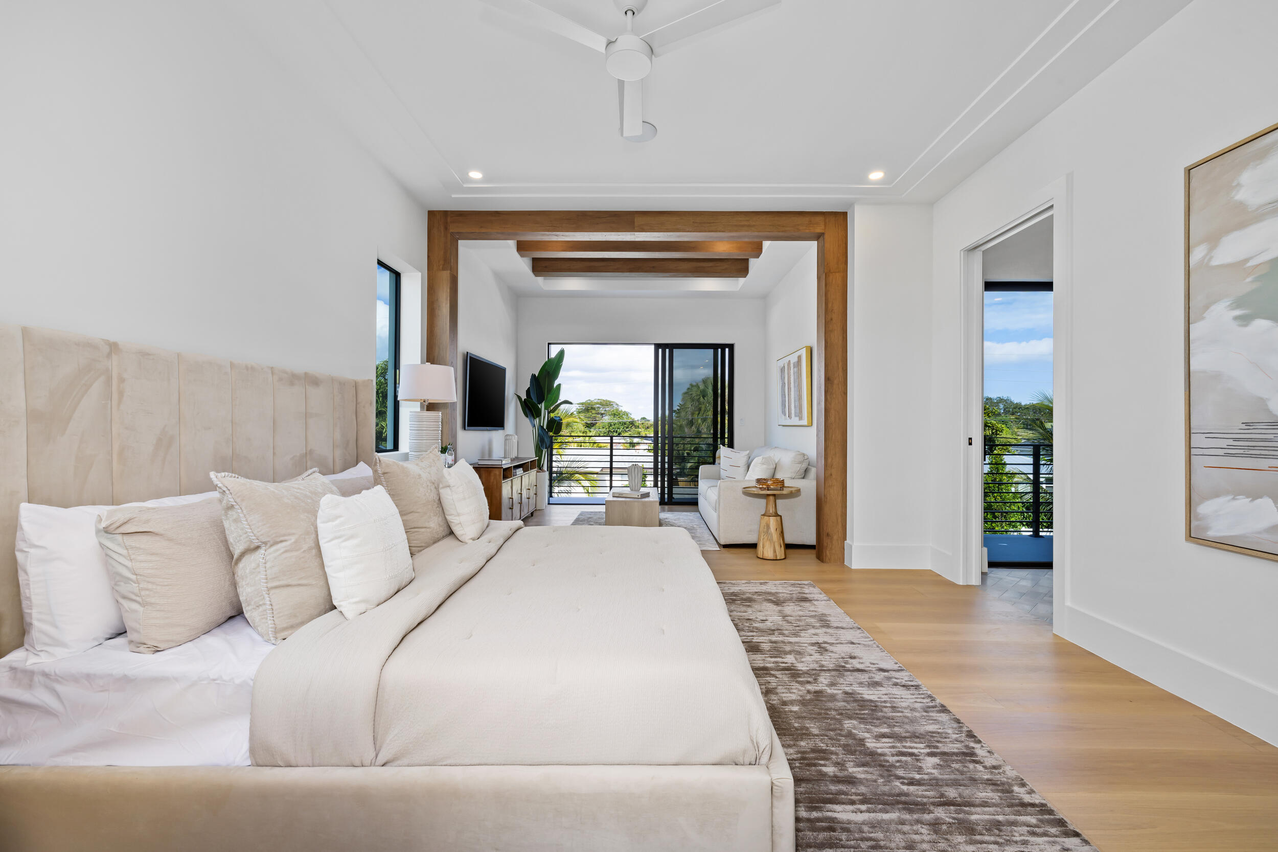 101 Northwest 17th Street Delray Beach, FL 33444 - Photo 19 of 46 a living room with furniture and a large window