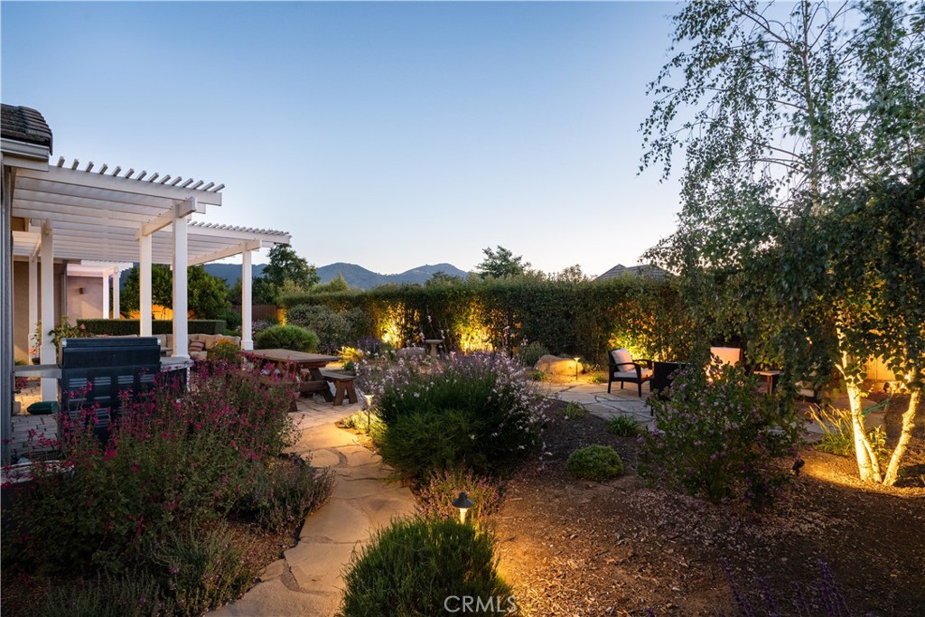 585 Valley Oak Road Solvang, CA 93463 - Photo 7 of 36