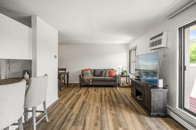 $120,000 | 4130 Rahn Road, Unit 311, Eagan, MN 55122