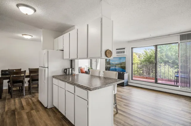 $120,000 | 4130 Rahn Road, Unit 311, Eagan, MN 55122