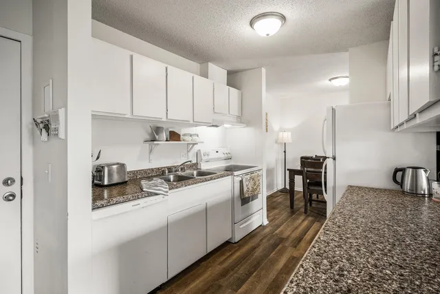 $120,000 | 4130 Rahn Road, Unit 311, Eagan, MN 55122