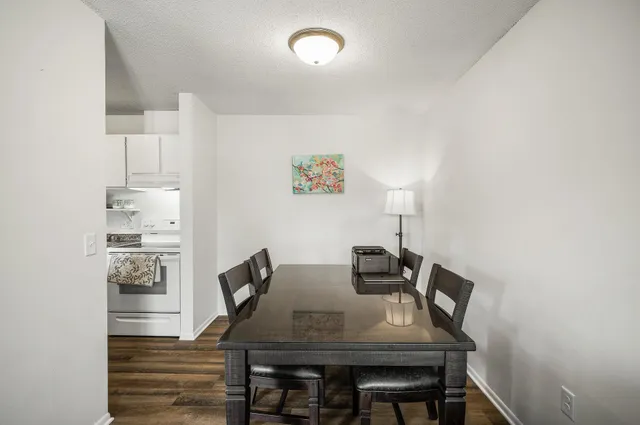 $120,000 | 4130 Rahn Road, Unit 311, Eagan, MN 55122