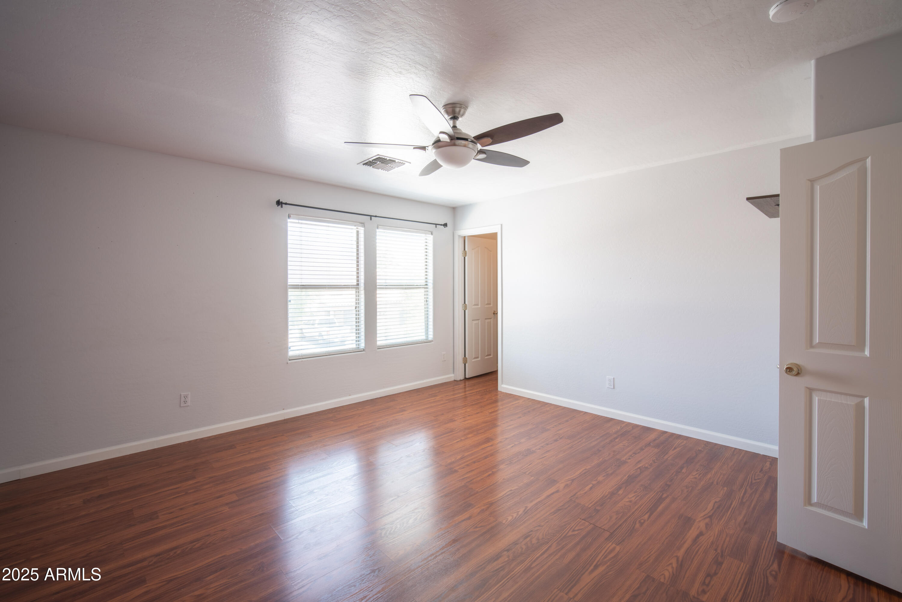 13601 West Hearn Road Surprise, AZ 85379 - Photo 24 of 35 NAC00171-HDR