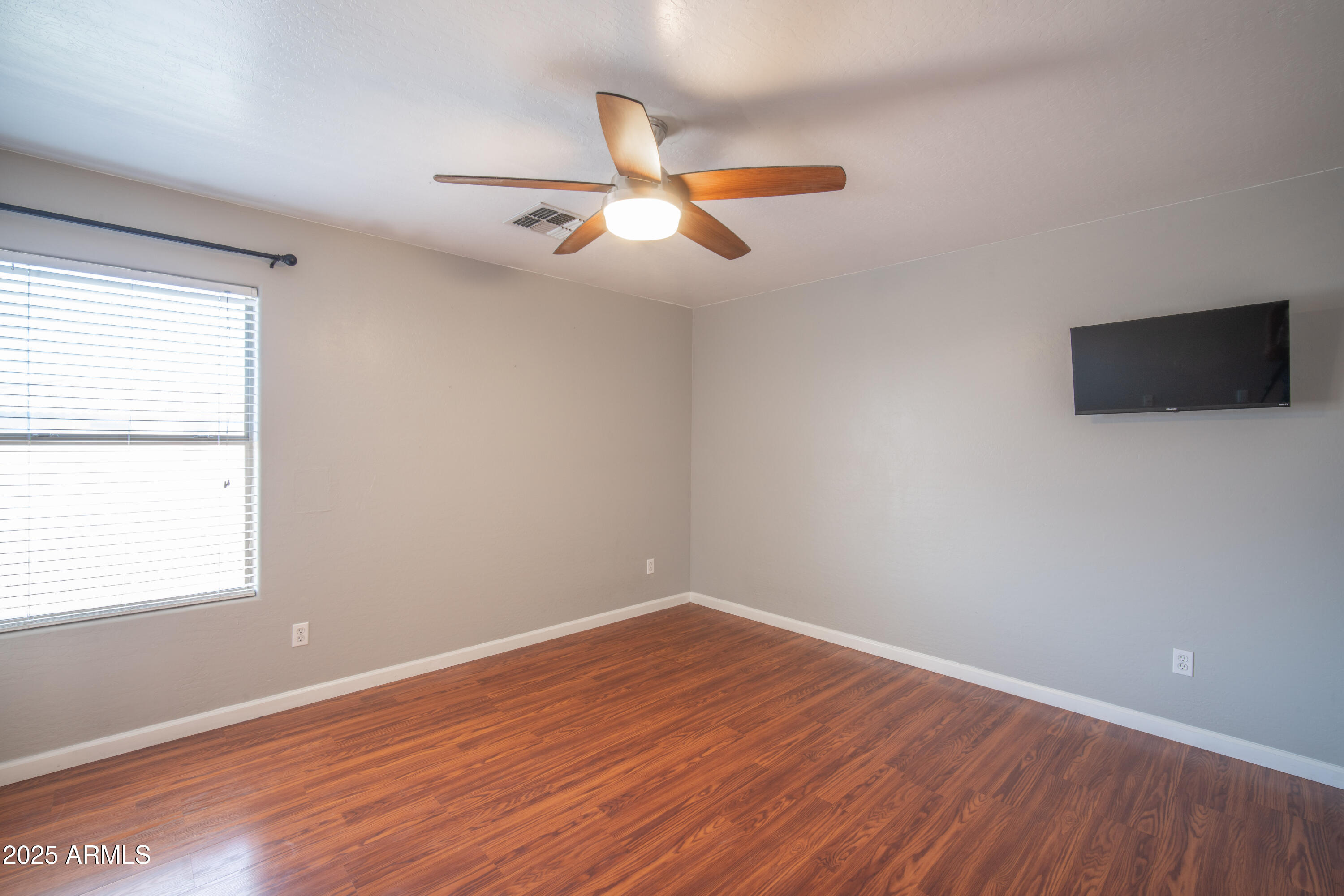 13601 West Hearn Road Surprise, AZ 85379 - Photo 28 of 35 NAC00165