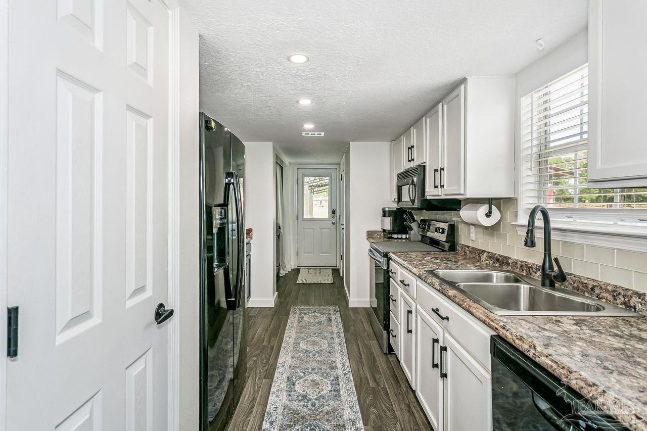 6545 Greenwood Road Jay, FL 32565 - Photo 12 of 47