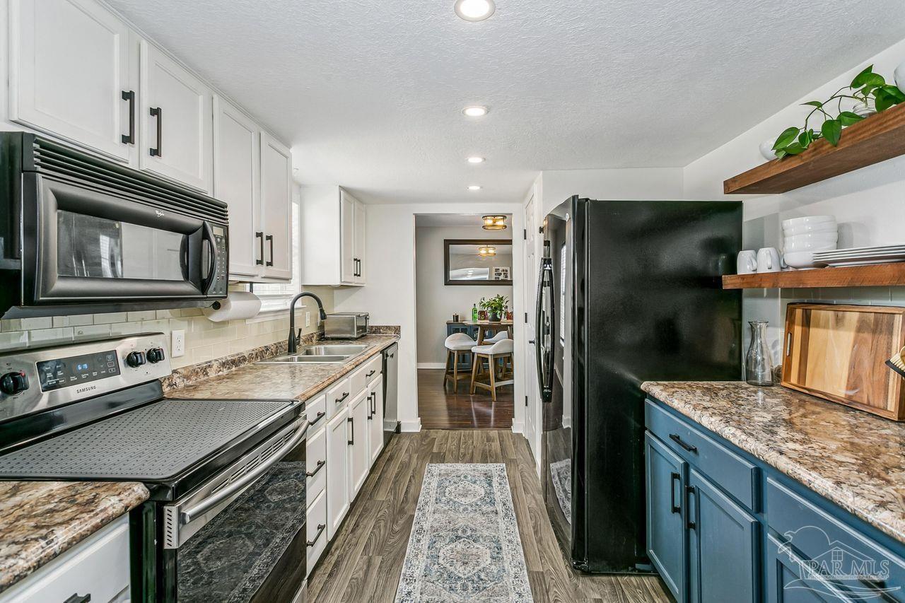 6545 Greenwood Road Jay, FL 32565 - Photo 15 of 47