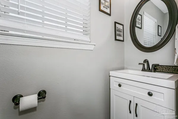 $372,000 | 6545 Greenwood Road, Jay, FL 32565