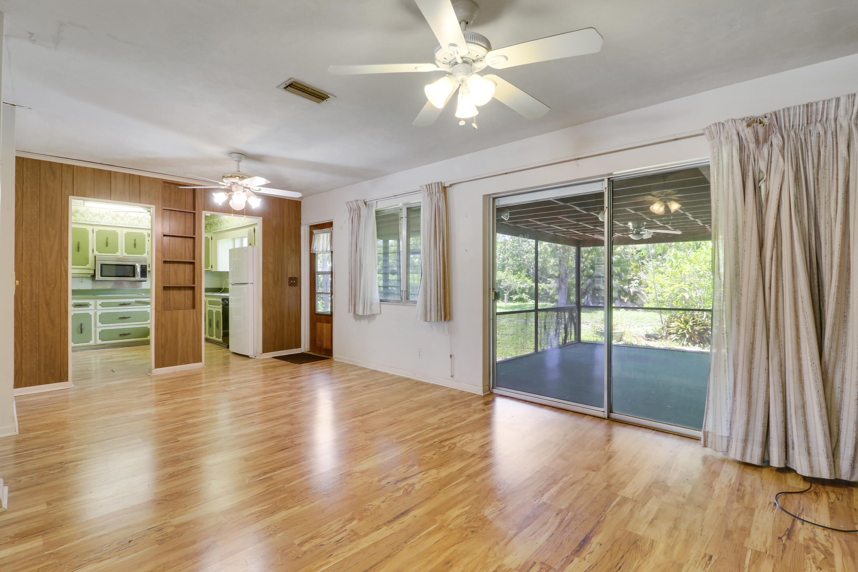 314 3rd Street Jupiter, FL 33458 - Photo 7 of 19 FAMILY/DINNING ROOM