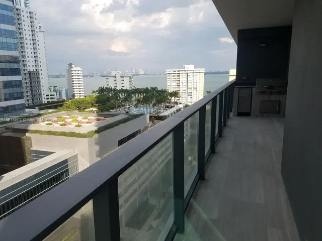 $898,000 | 1451 Brickell Avenue, Unit 1206, Miami, FL 33131