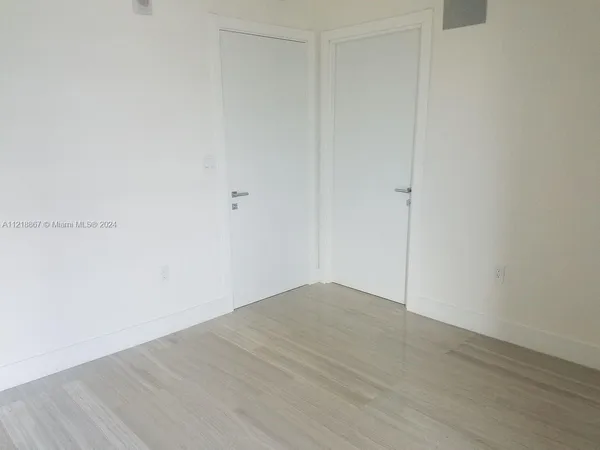 $898,000 | 1451 Brickell Avenue, Unit 1206, Miami, FL 33131