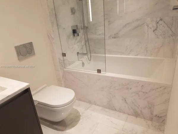 $898,000 | 1451 Brickell Avenue, Unit 1206, Miami, FL 33131