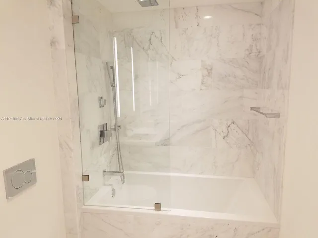 $898,000 | 1451 Brickell Avenue, Unit 1206, Miami, FL 33131