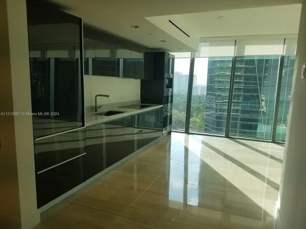 $898,000 | 1451 Brickell Avenue, Unit 1206, Miami, FL 33131