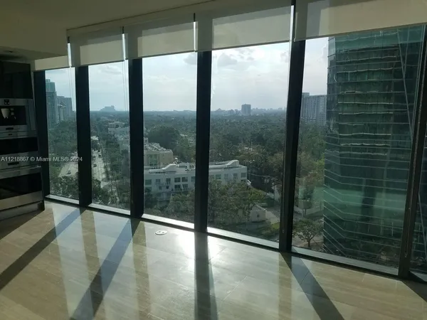 $898,000 | 1451 Brickell Avenue, Unit 1206, Miami, FL 33131