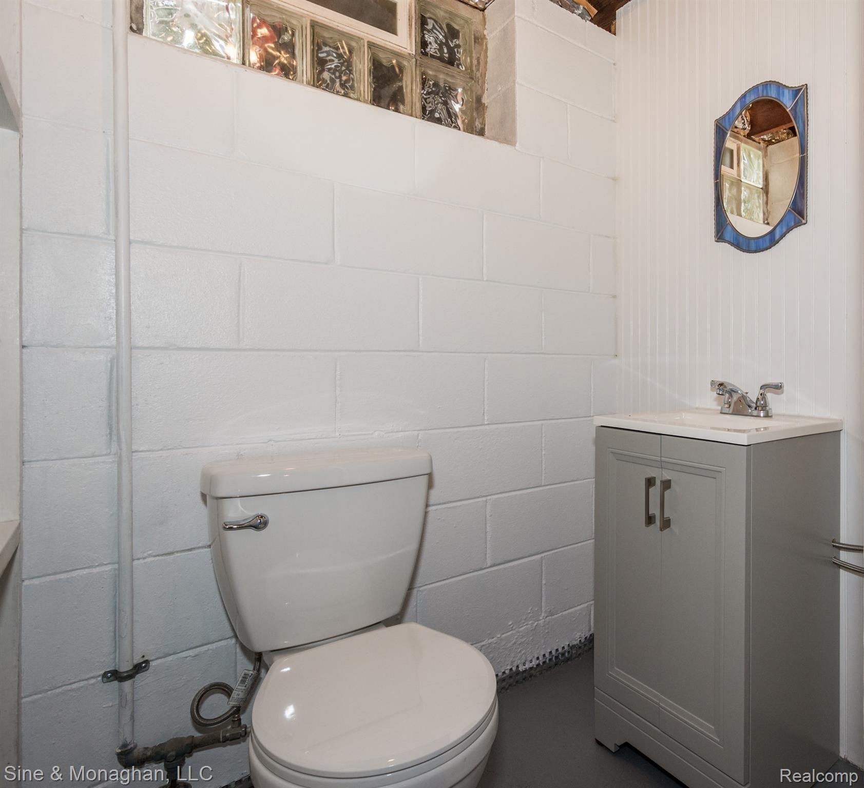 2024 Oxford Road Grosse Pointe, MI 48236 - Photo 12 of 20 Basement Lavatory