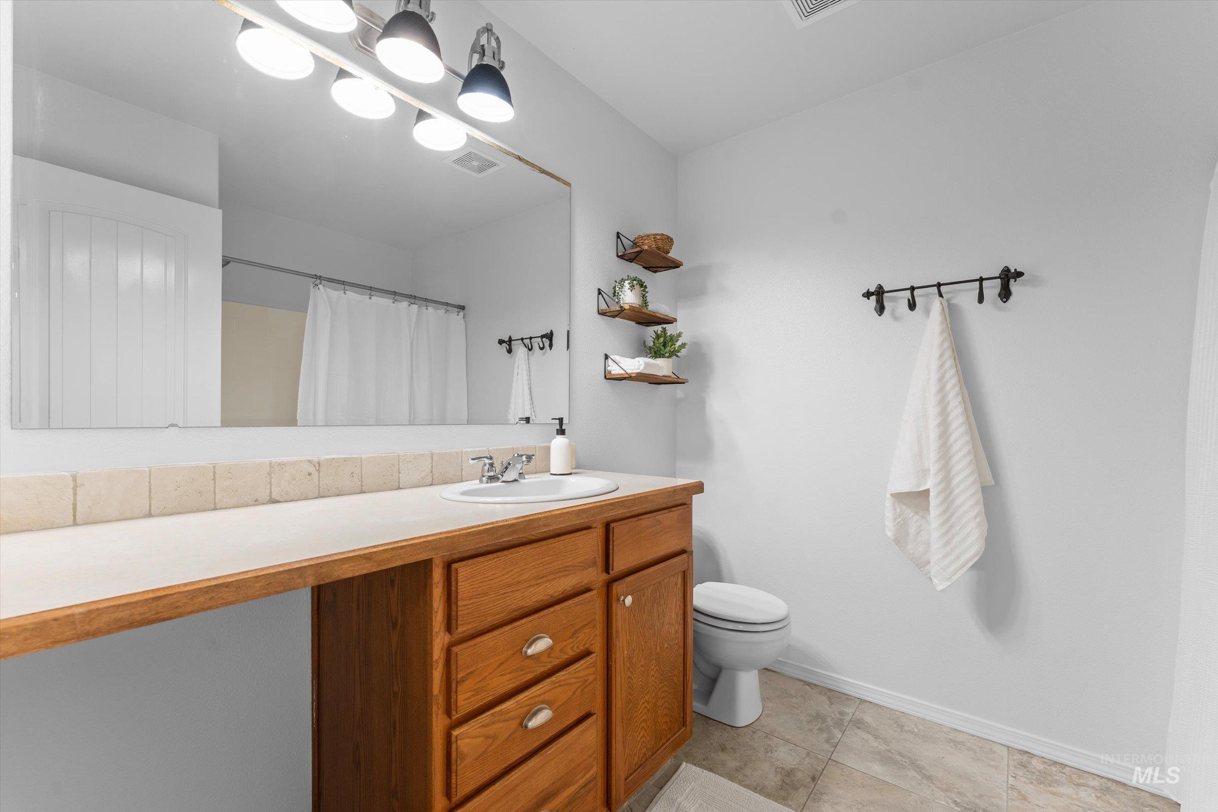 3542 South Capulet Way Meridian, ID 83642 - Photo 27 of 47