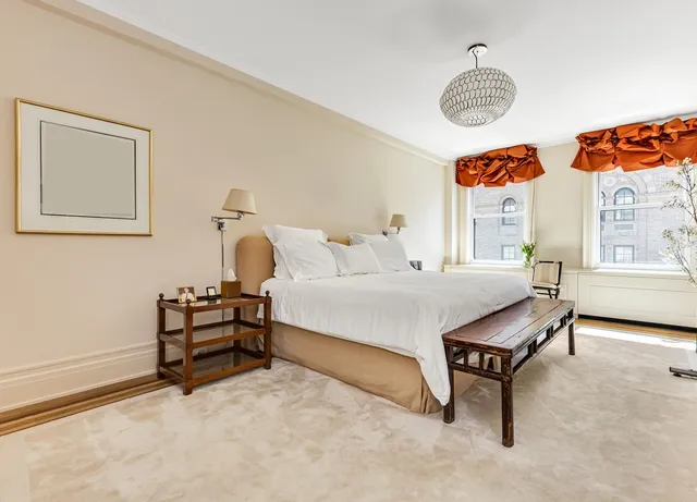 $2,750,000 | 29 East 64th Street, Unit 10C | Lenox Hill