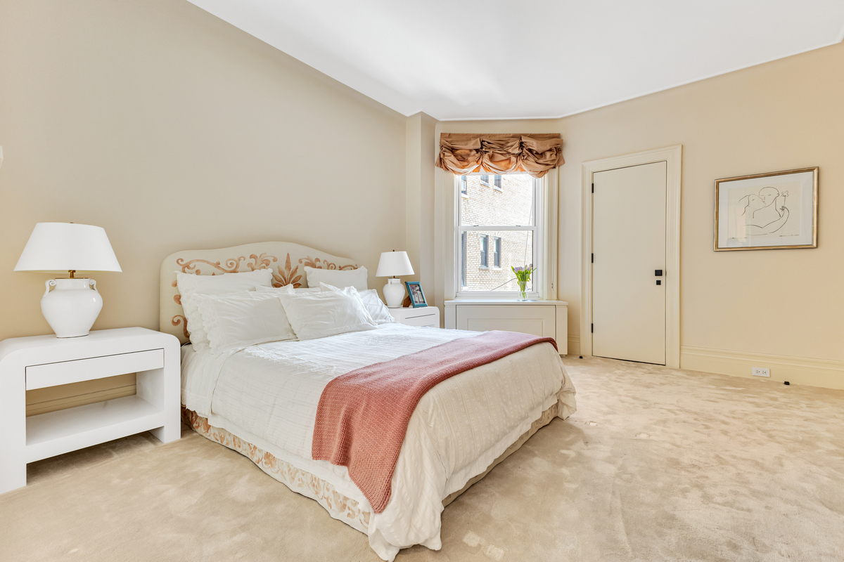 29 East 64th Street, Unit 10C Manhattan, NY 10065 - Photo 6 of 6