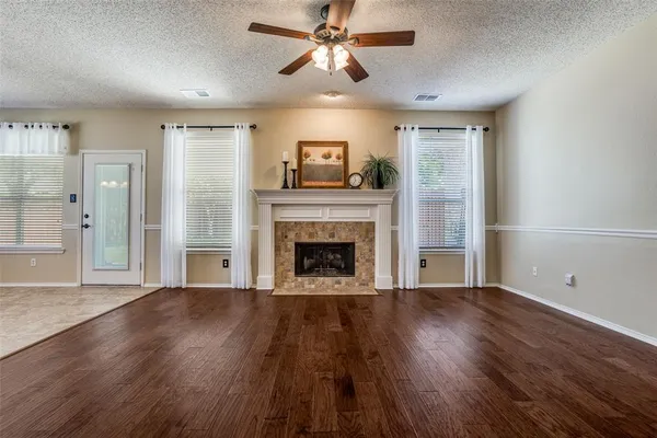$525,000 | 913 Aylesbury Drive, Allen, TX 75002