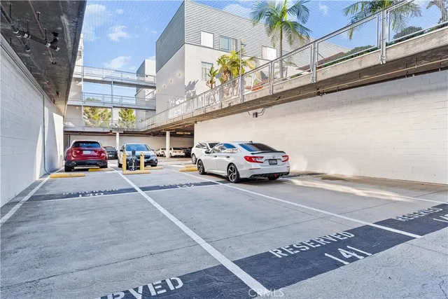 $3,200 | 435 West Center Street Promenade, Anaheim, CA 92805