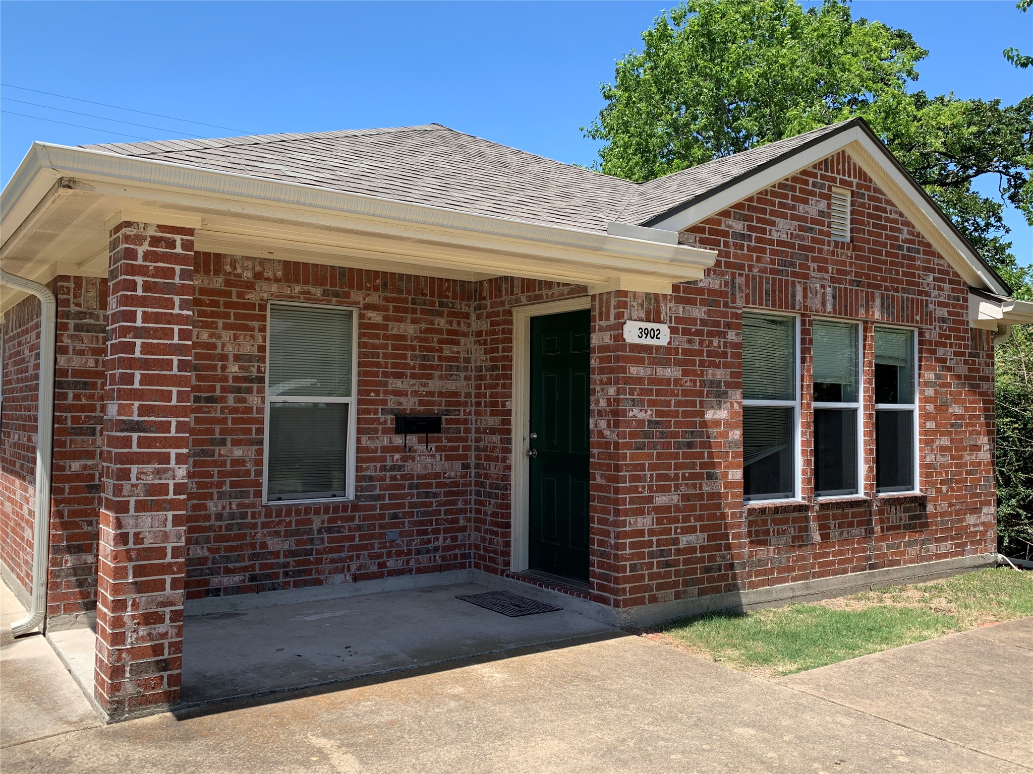 3902 Aspen Street Bryan, TX 77801 - Photo 2 of 22
