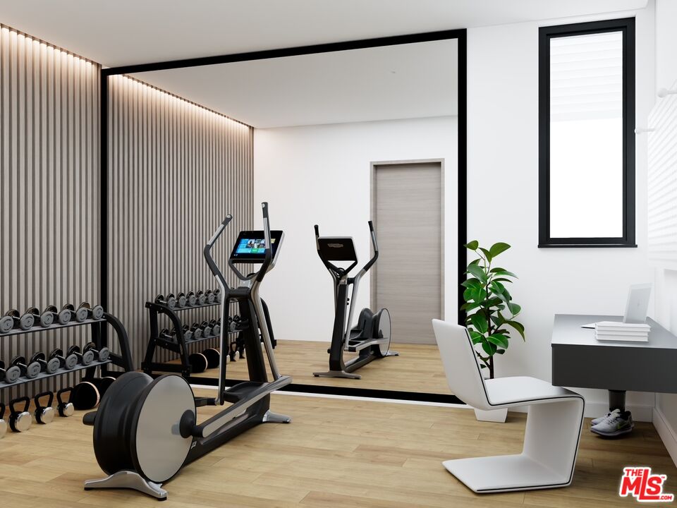 448 Beech Street Los Angeles, CA 90065 - Photo 13 of 31 a view of entryway with wooden floor