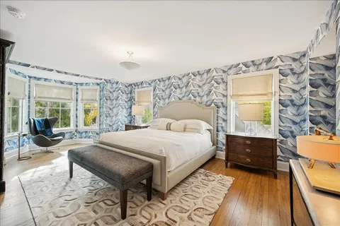 $1,995,000 | 335 Fairview Avenue, Winnetka, IL 60093