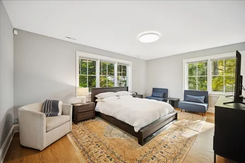 $1,995,000 | 335 Fairview Avenue, Winnetka, IL 60093