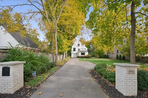 $1,995,000 | 335 Fairview Avenue, Winnetka, IL 60093
