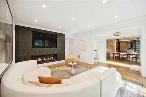 $1,995,000 | 335 Fairview Avenue, Winnetka, IL 60093