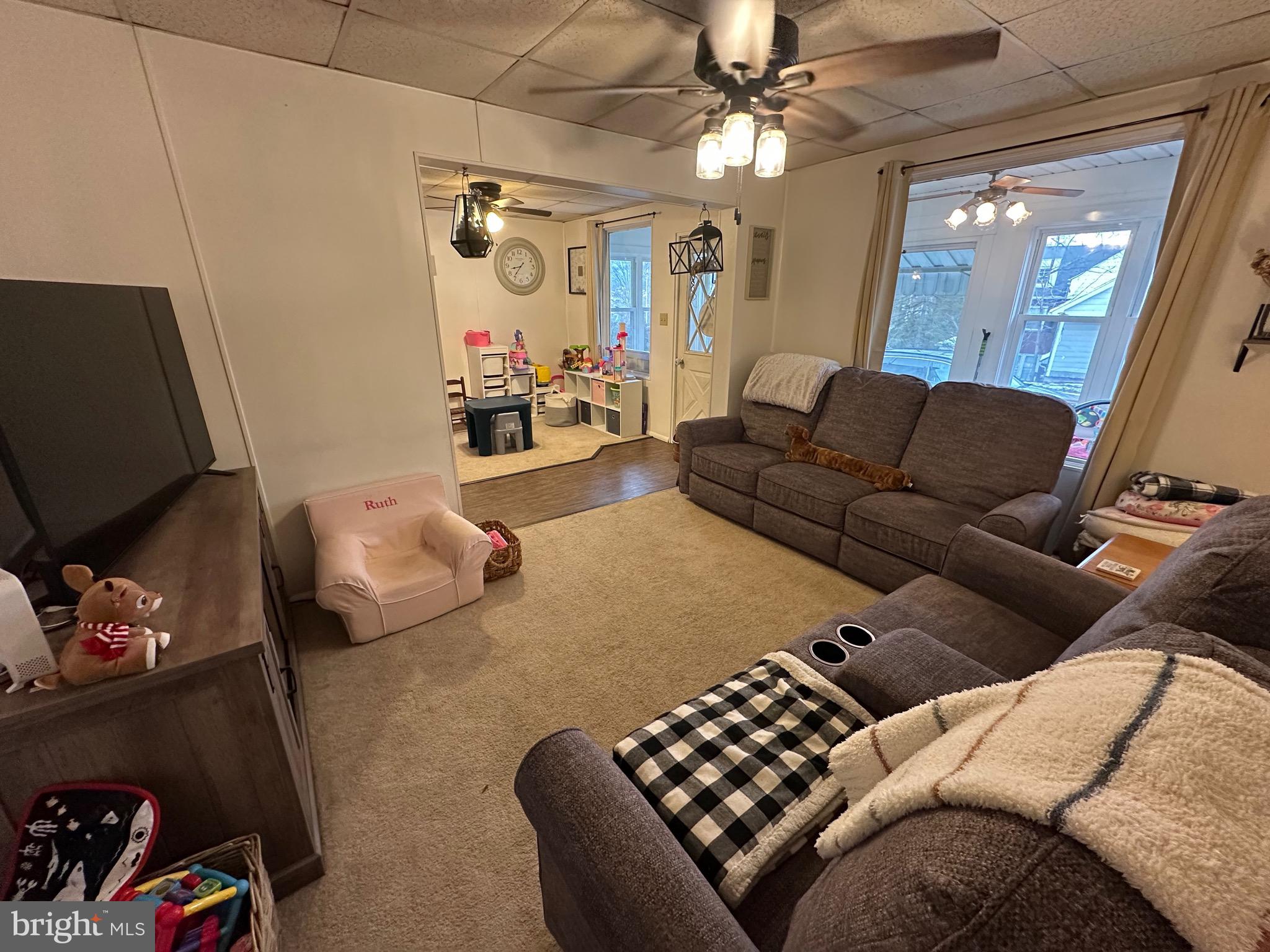 628 Locust Street Roaring Spring, PA 16673 - Photo 3 of 38