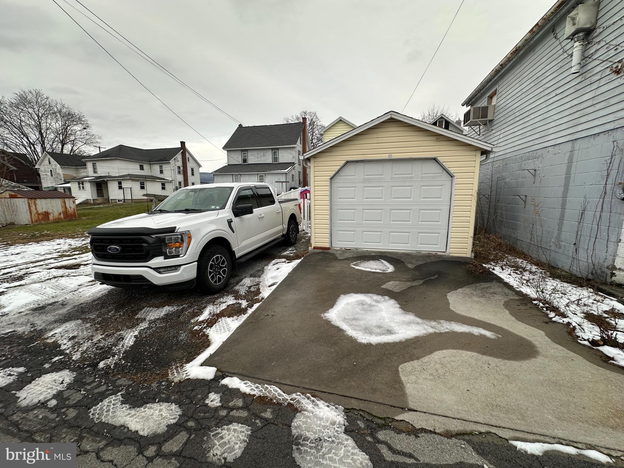 628 Locust Street Roaring Spring, PA 16673 - Photo 36 of 38
